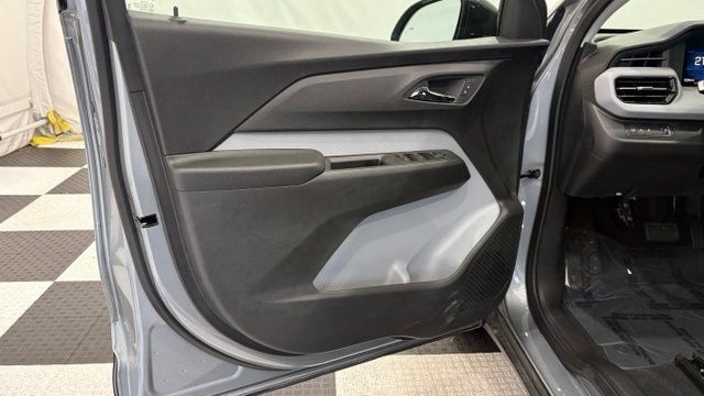 New 2027 Chevrolet Bolt LT w/ Comfort Package FWD image 13