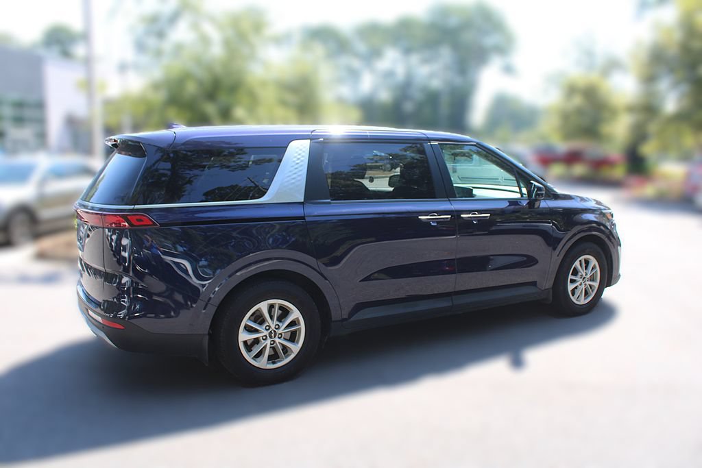 Certified 2024 Kia Carnival LX FWD image 15