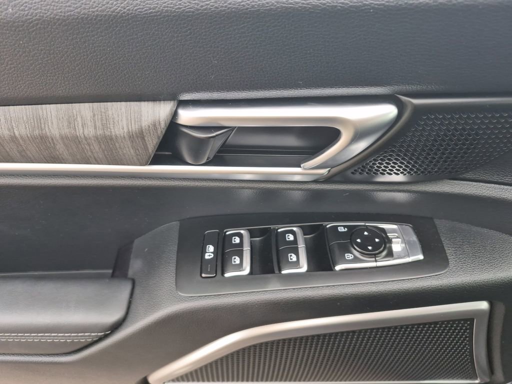 Used 2025 Kia Telluride EX image 8