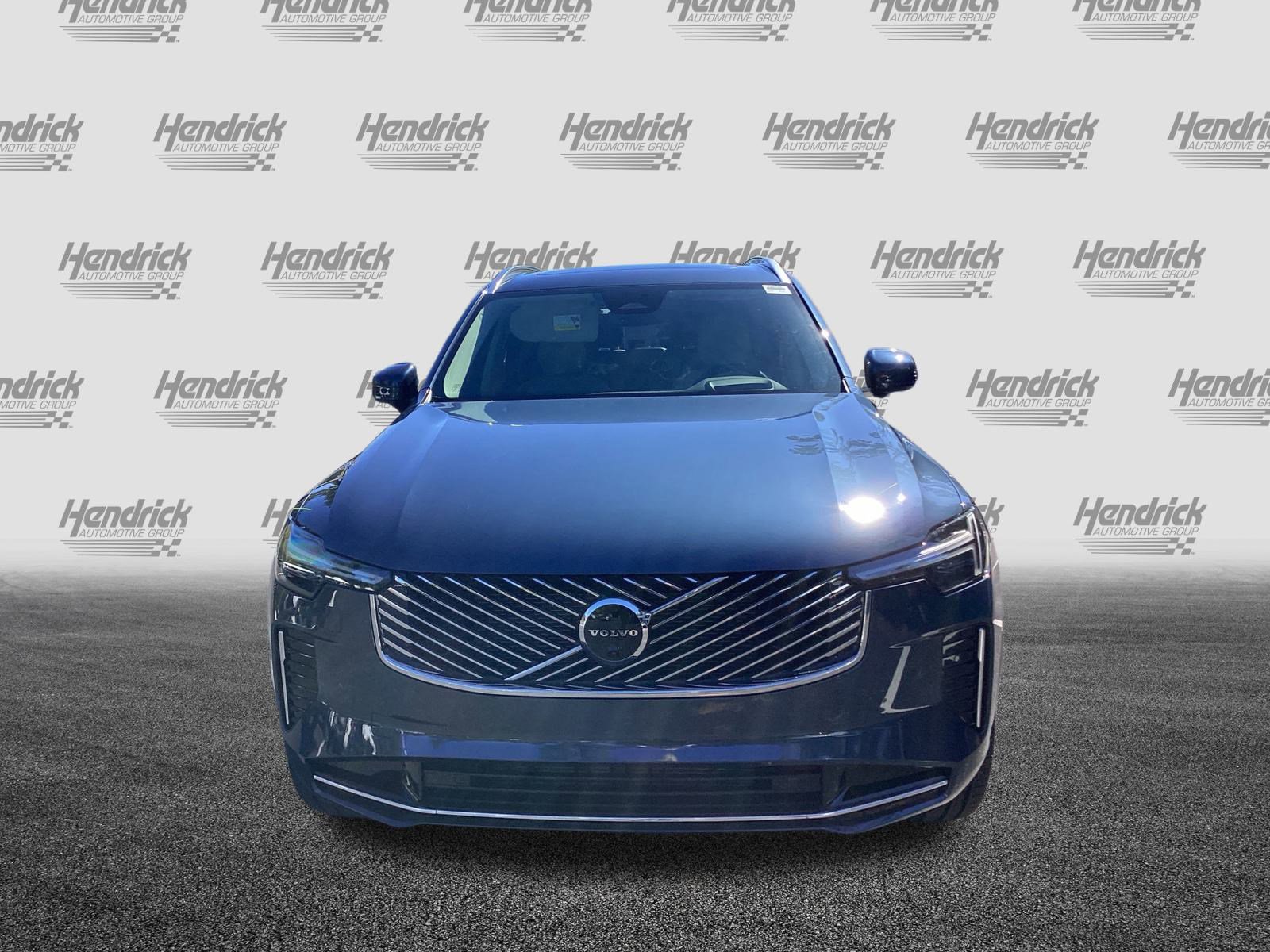 New 2026 Volvo XC90 B6 Ultra image 3