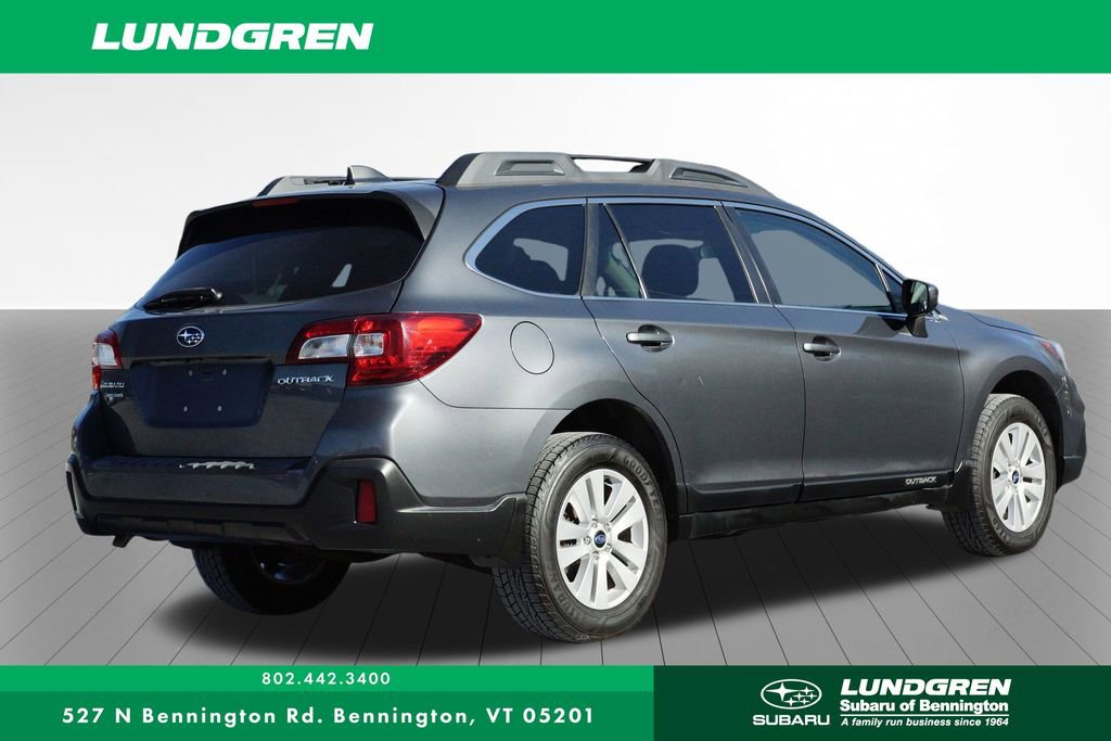 Used 2018 Subaru Outback 2.5i Premium image 3