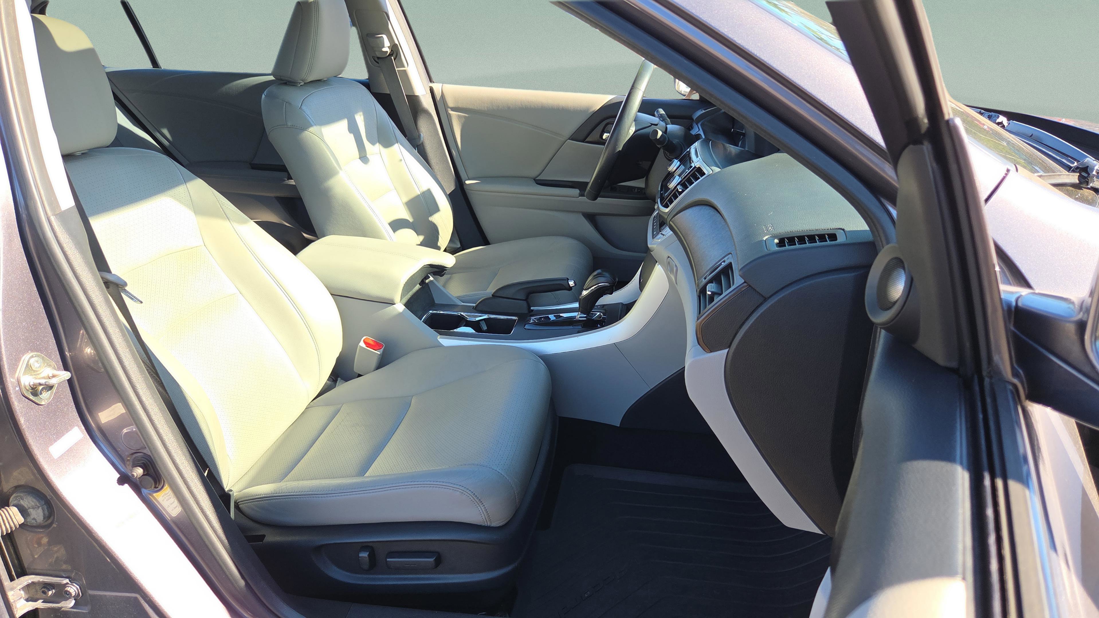 Used 2014 Honda Accord EX-L image 9