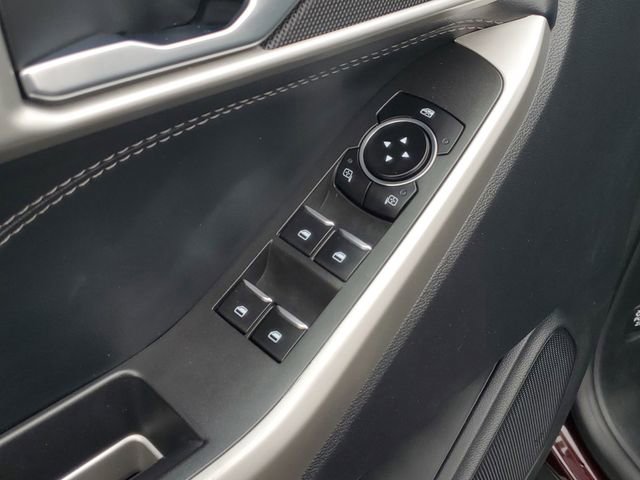 Certified 2022 Ford Explorer XLT w/ Equipment Group 202A image 9