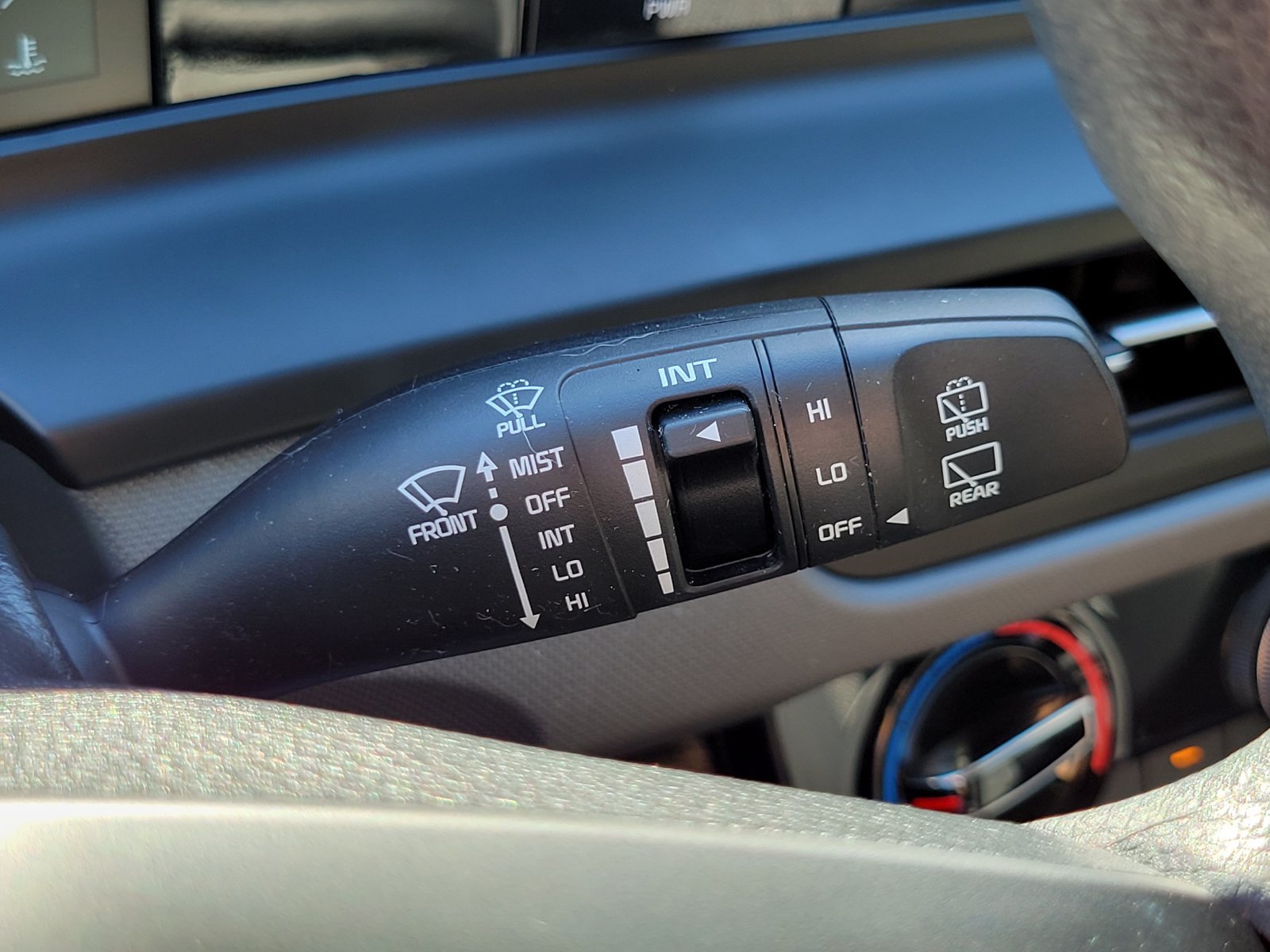 Certified 2024 Kia Seltos LX AWD/4WD image 17