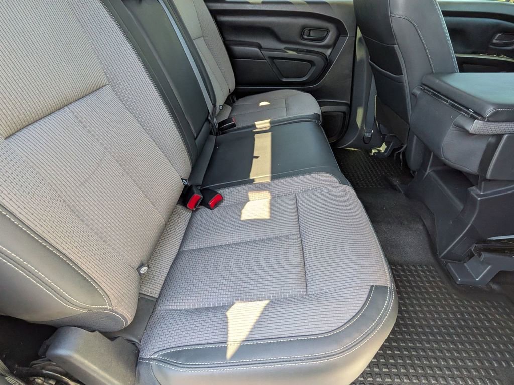 Used 2019 Nissan Titan S AWD/4WD image 22