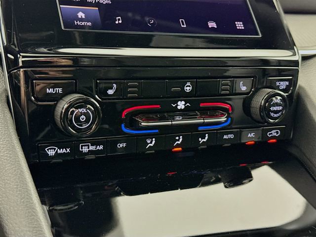 New 2025 Jeep Grand Cherokee Altitude image 16