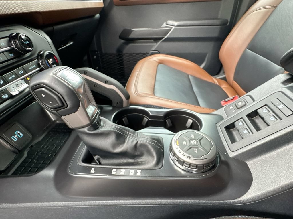 Used 2024 Ford Bronco Outer Banks AWD/4WD image 23
