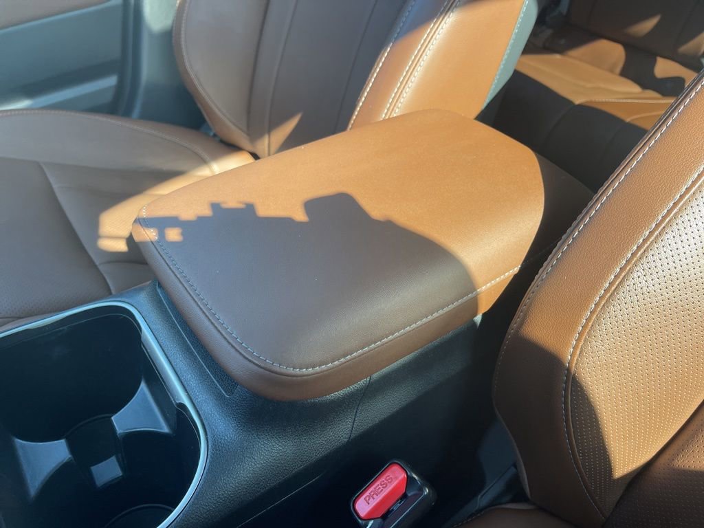 Used 2021 Subaru Outback Touring w/ Popular Package #2 image 13