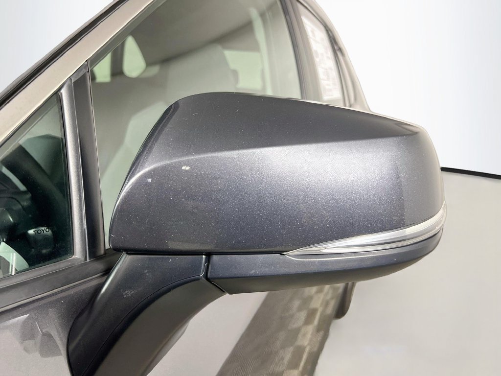 Used 2025 Toyota RAV4 XLE FWD image 10