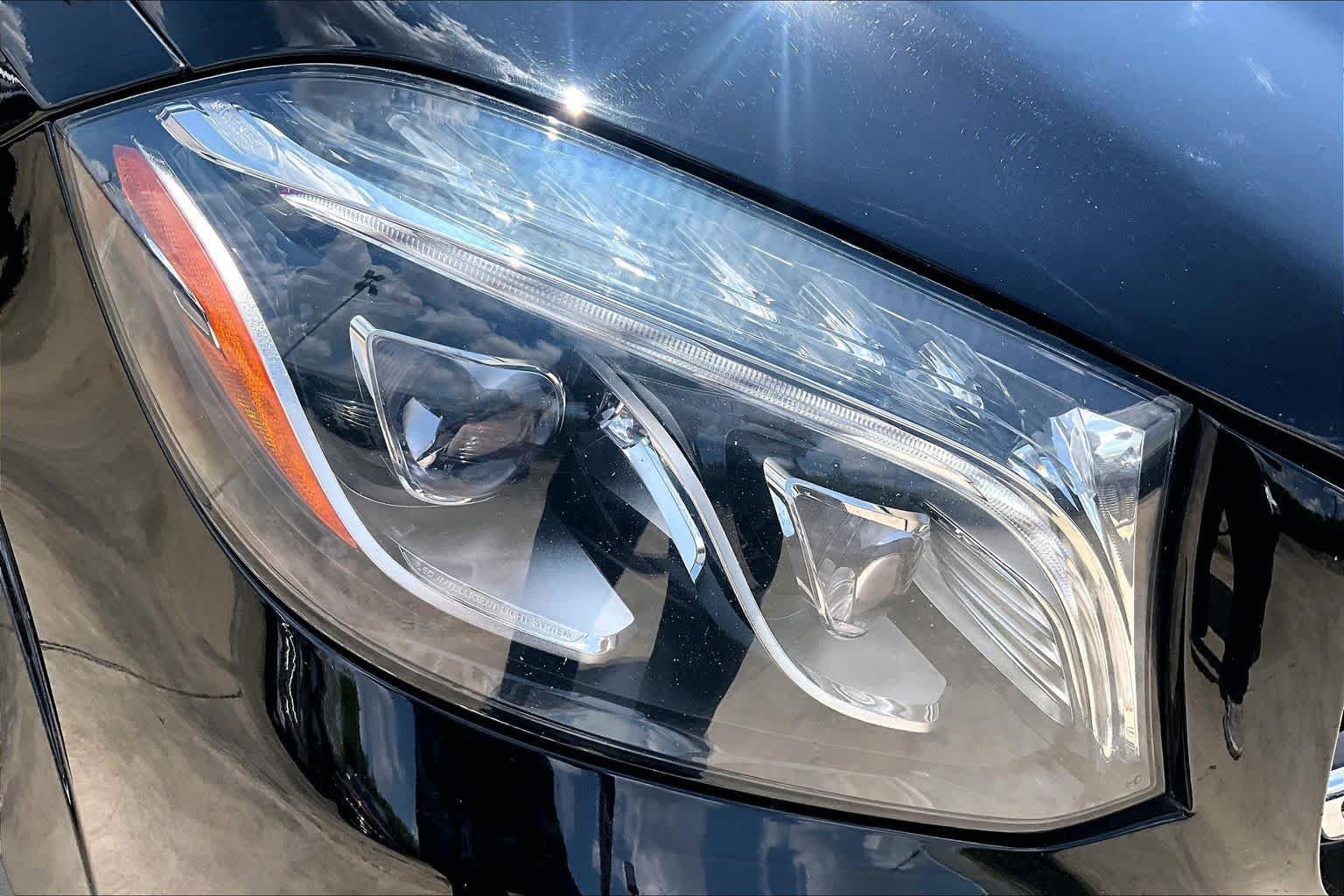 Used 2017 Mercedes-Benz GLS 550 4MATIC image 28