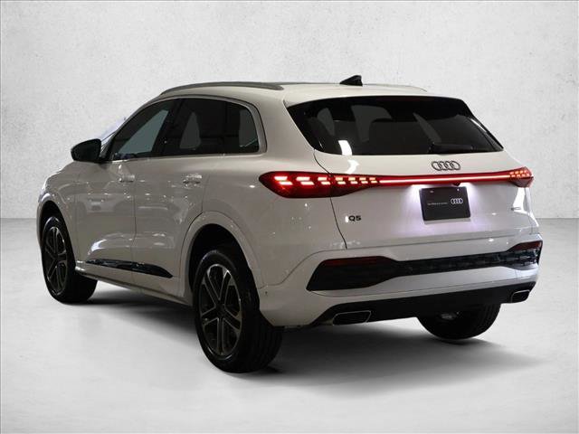 Certified 2025 Audi Q5 Premium w/ Convenience Package image 9