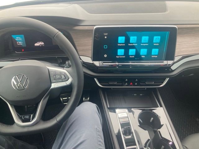 New 2026 Volkswagen Atlas SEL Premium R-Line image 15