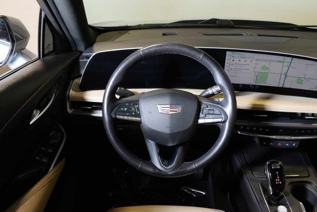 Used 2024 Cadillac XT4 Luxury w/ Cold Weather Package AWD/4WD image 12