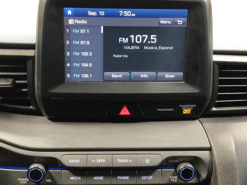 Used 2020 Hyundai Veloster 2.0 FWD image 25