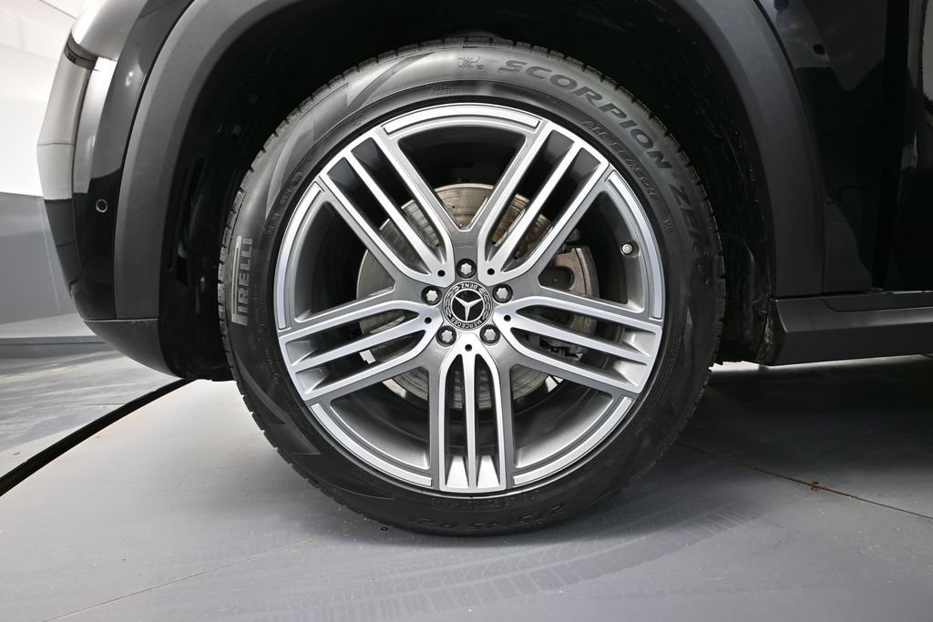 Used 2026 Mercedes-Benz GLS 450 4MATIC image 12