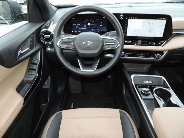 Used 2026 Chevrolet Equinox ACTIV AWD/4WD image 21