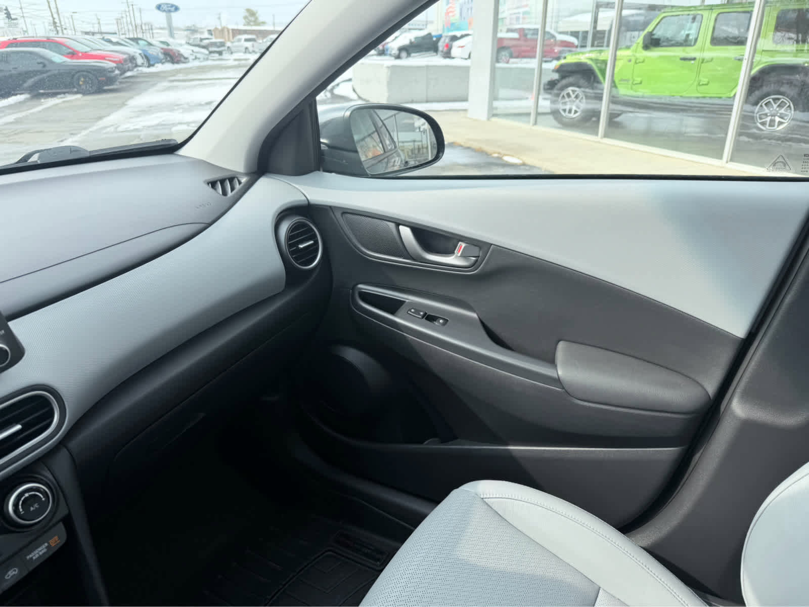 Used 2018 Hyundai Kona Ultimate image 28
