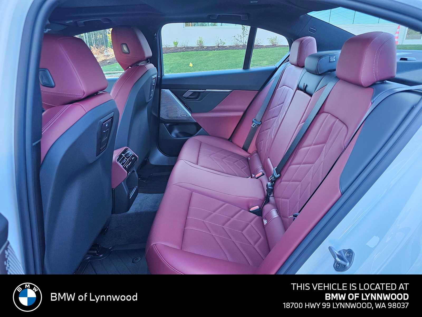 New 2026 BMW i5 eDrive40 w/ Premium Package AWD/4WD image 16