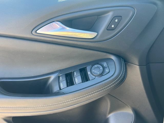 Used 2025 Buick Encore GX Preferred FWD image 25