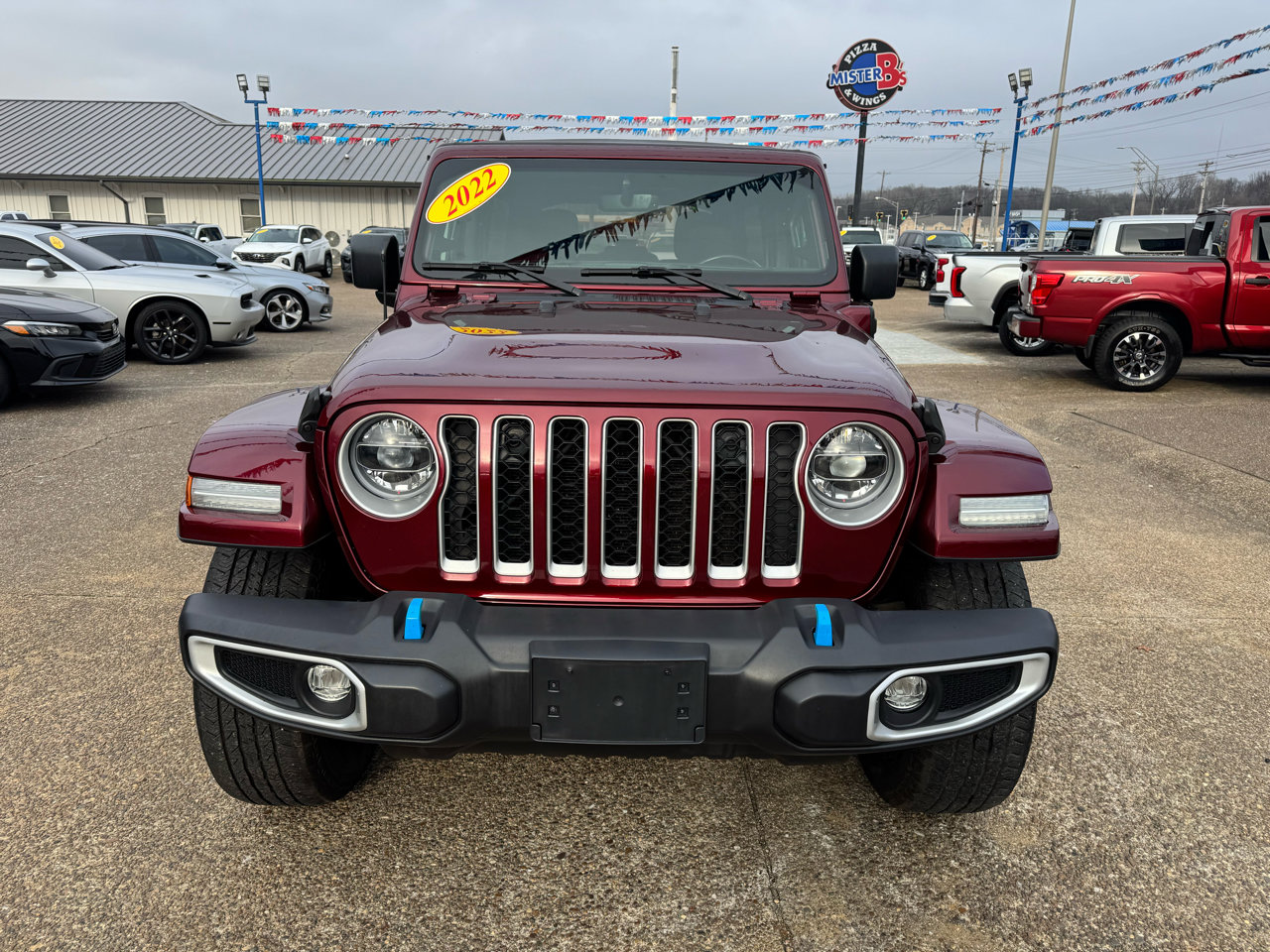 Used 2022 Jeep Wrangler Unlimited Sahara w/ Cold Weather Group image 8