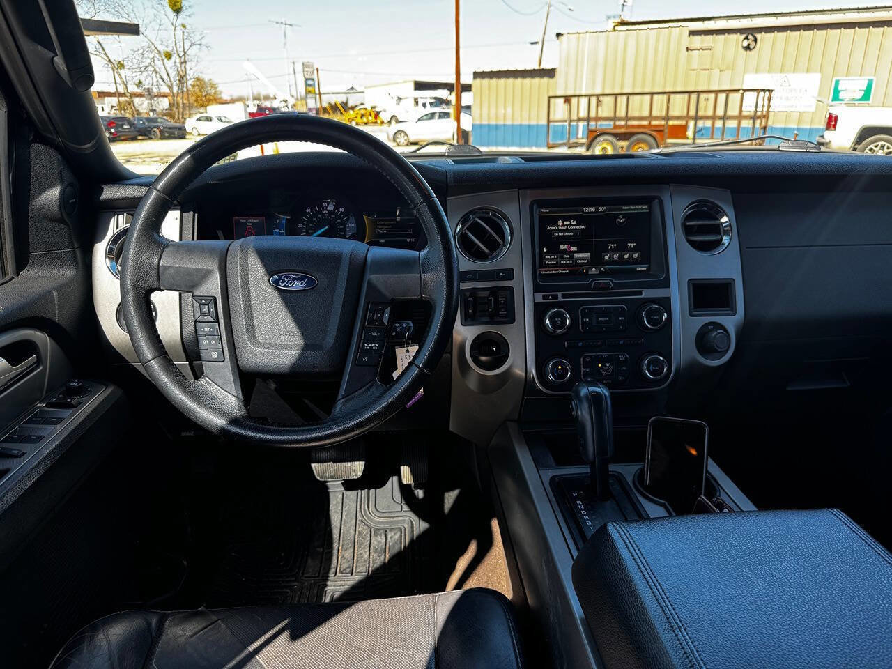 Used 2015 Ford Expedition XLT w/ Equipment Group 202A image 20