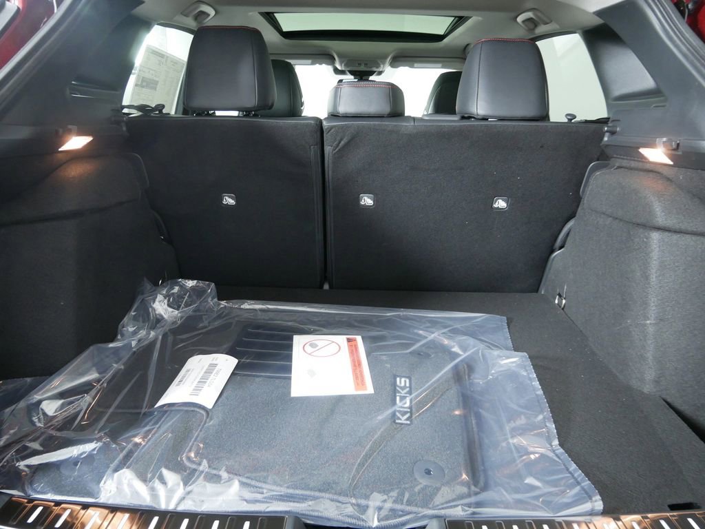 New 2026 Nissan Kicks SR w/ SR Premium Package image 18