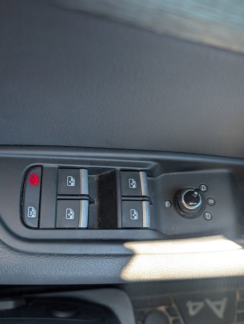 Used 2019 Audi A4 2.0T Premium FWD image 32