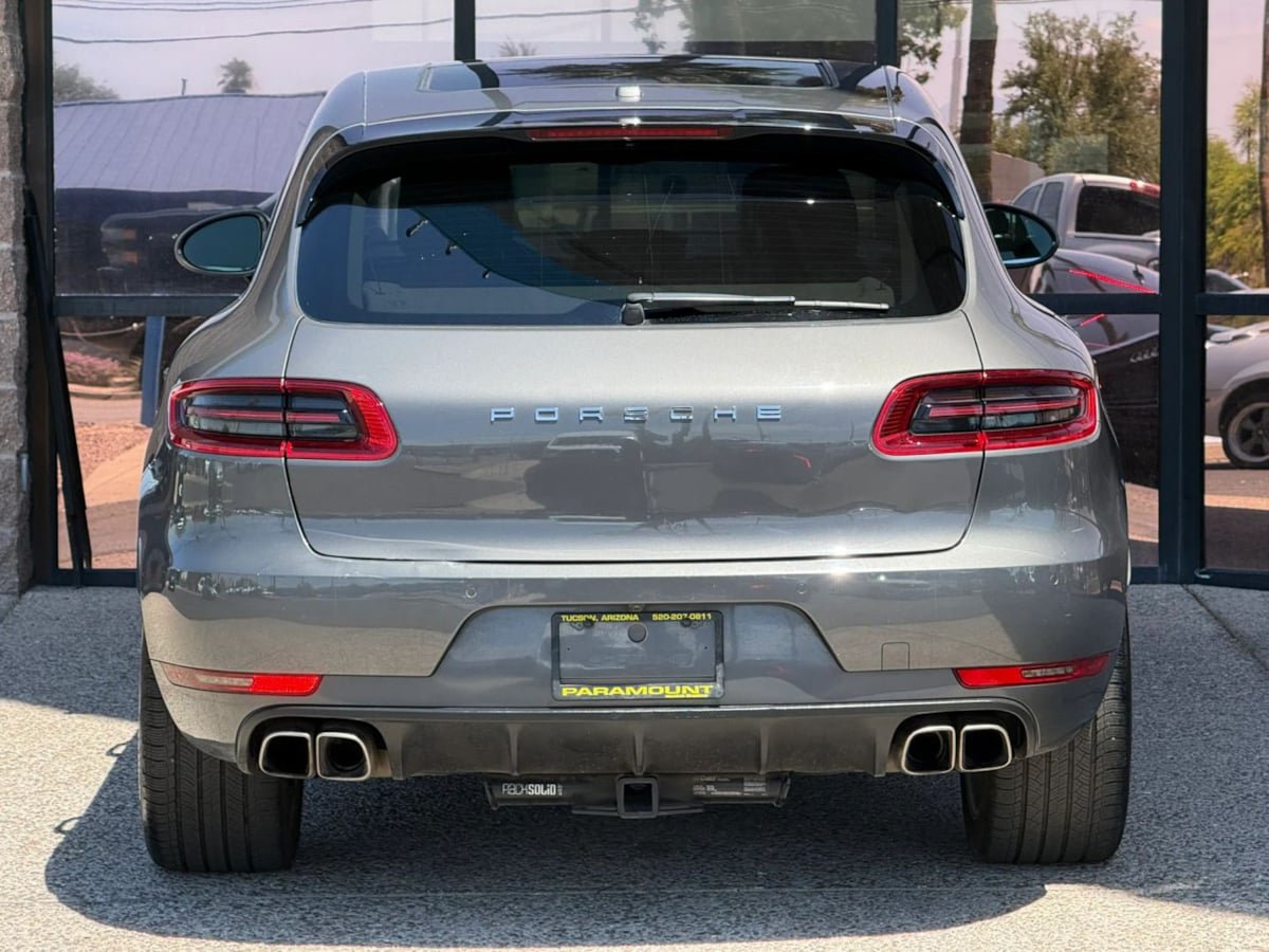 Used 2016 Porsche Macan Turbo AWD/4WD image 10