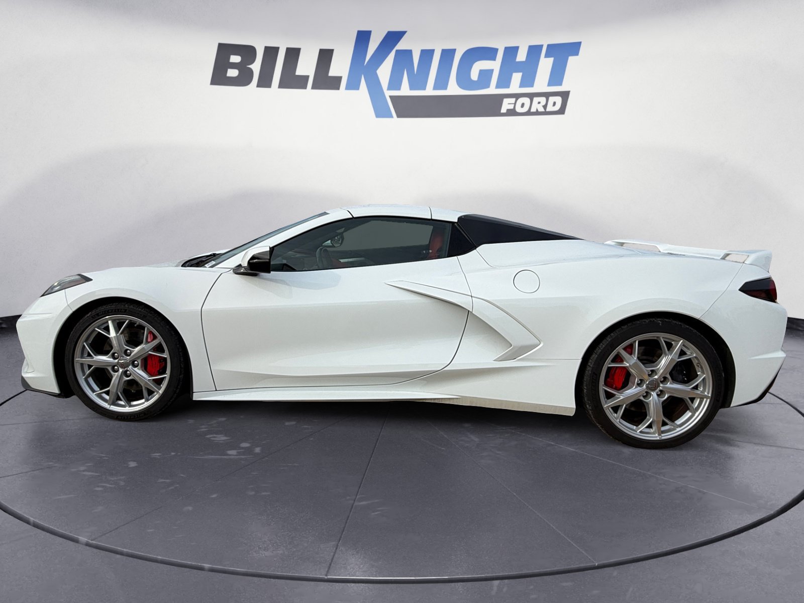 Used 2021 Chevrolet Corvette Stingray Premium Conv w/ Z51 Performance Package RWD image 2