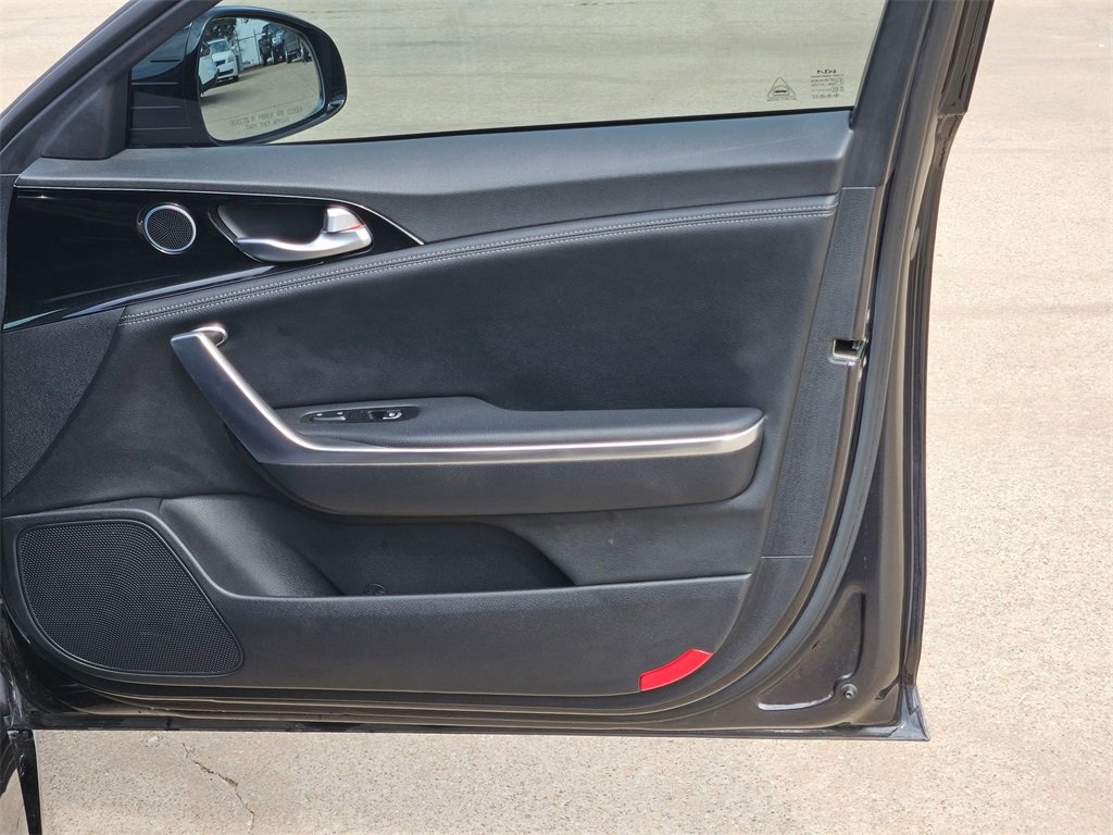 Used 2023 Kia Stinger GT-Line image 32