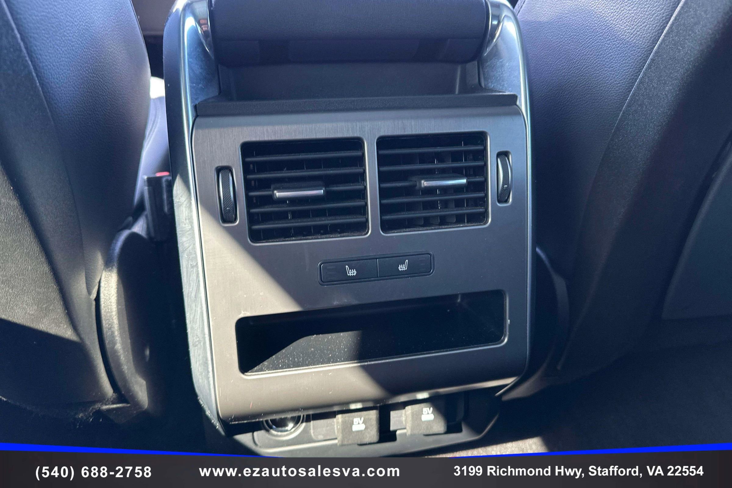 Used 2018 Land Rover Range Rover Sport SE image 19