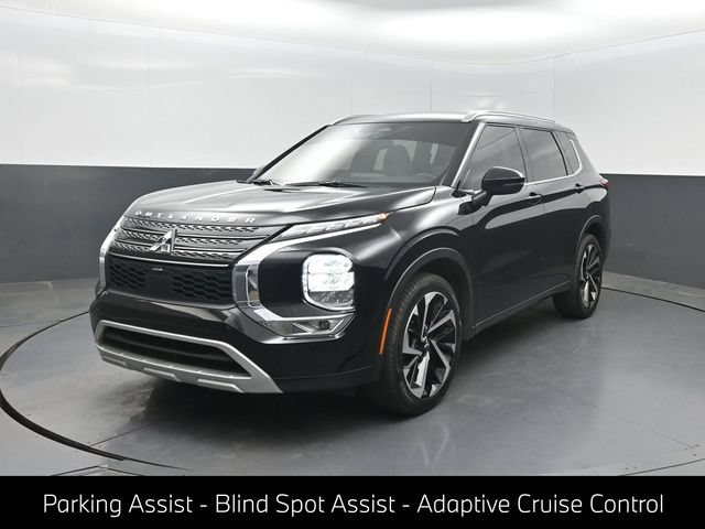 Used 2024 Mitsubishi Outlander SEL Black Edition FWD image 1