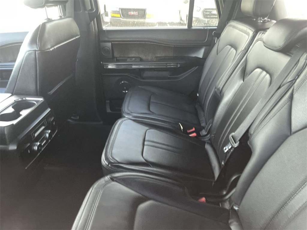Used 2020 Ford Expedition Limited w/ Equipment Group 302A image 5