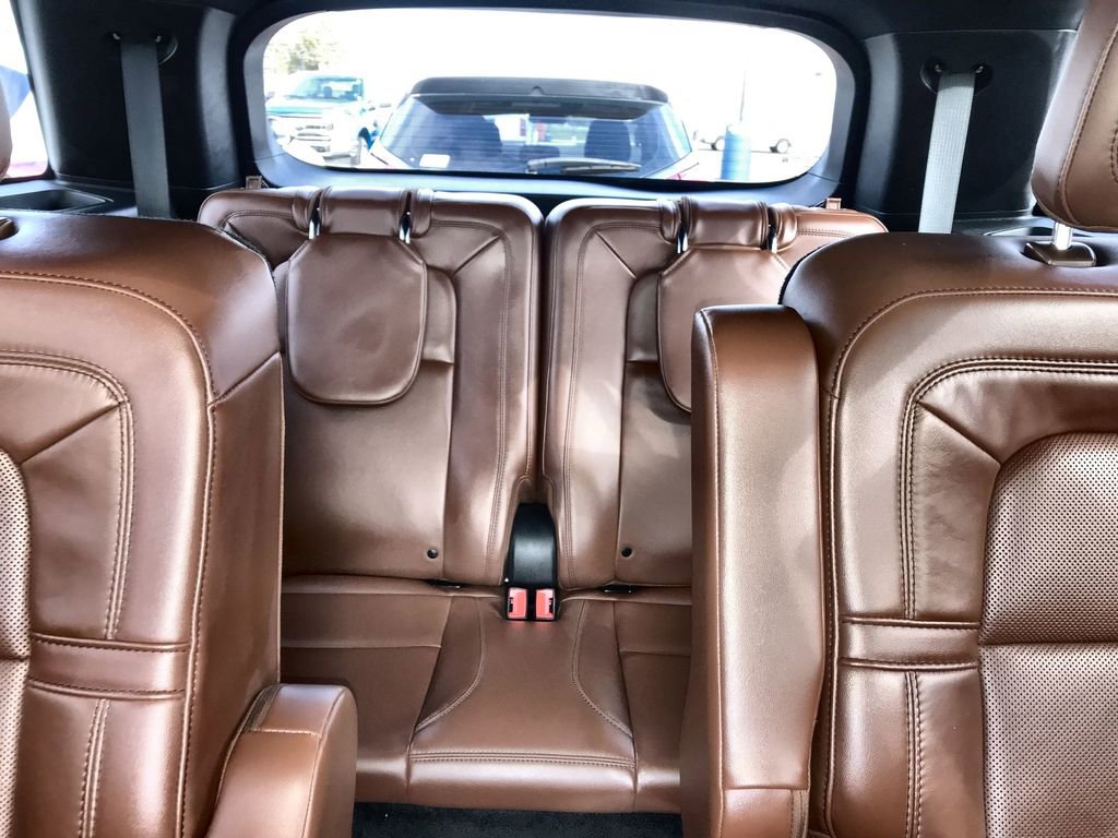 Used 2023 Lincoln Aviator Reserve w/ Elements Package Plus image 24