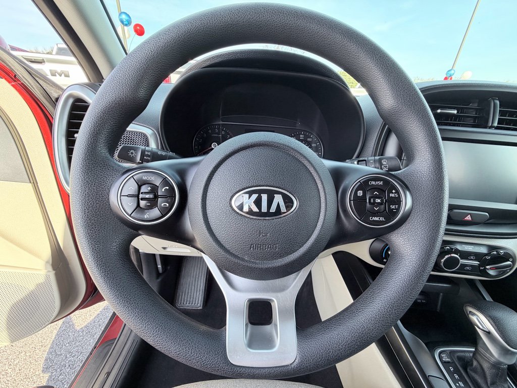 Used 2020 Kia Soul S FWD image 12