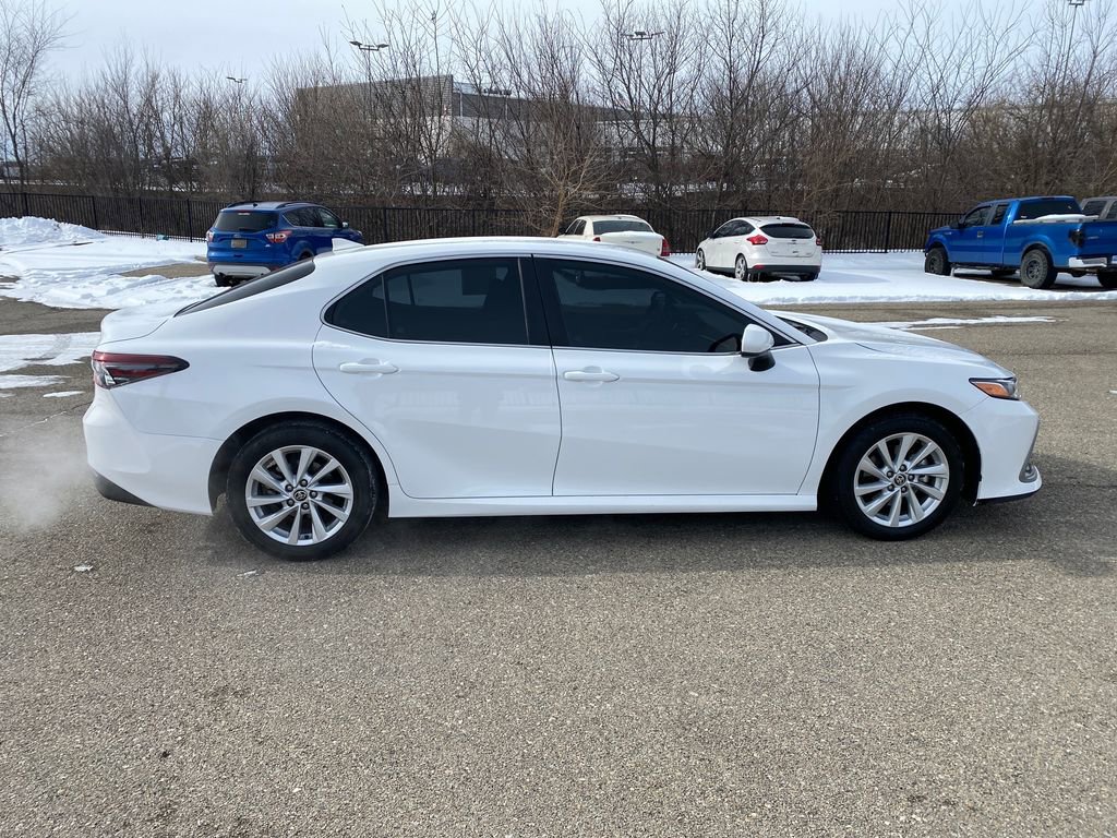 Used 2024 Toyota Camry LE image 7