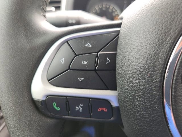 Used 2020 Jeep Renegade Latitude w/ Popular Equipment Group FWD image 28