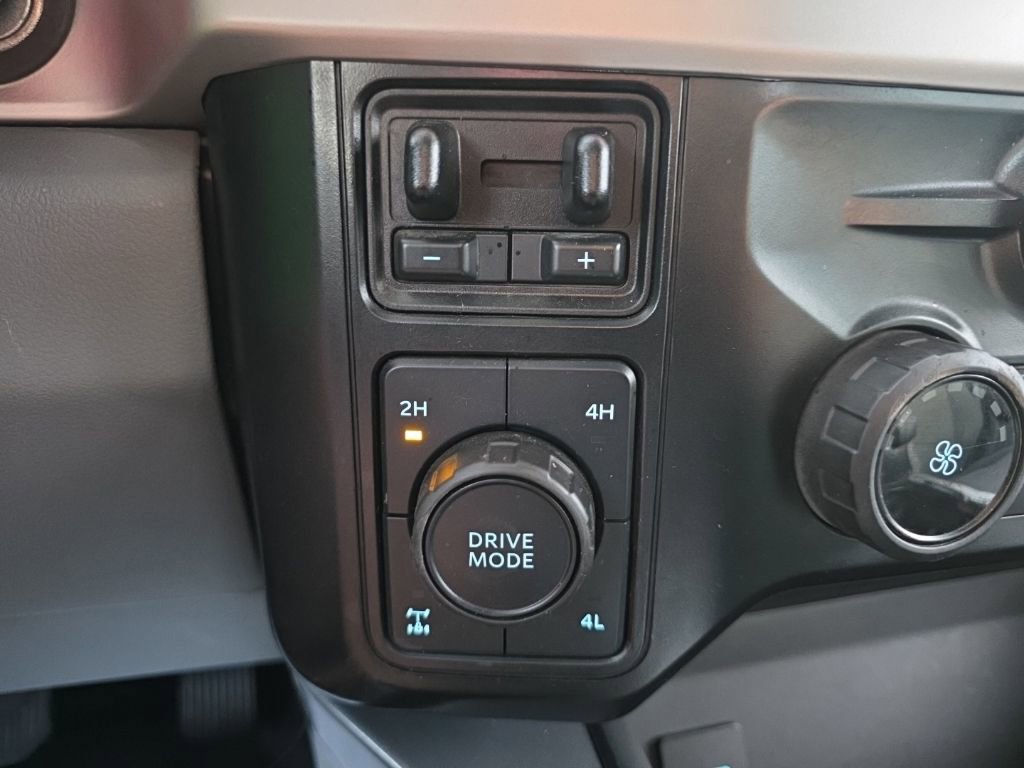 Used 2024 Ford F350 XLT w/ 360-Degree Camera Package AWD/4WD image 29
