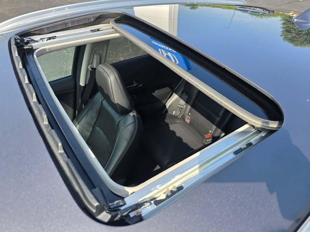 Used 2022 Honda HR-V EX-L image 19