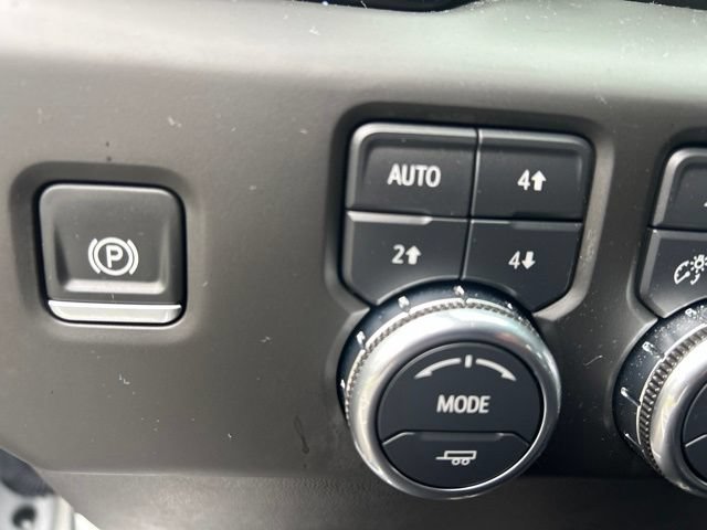 Used 2025 GMC Sierra 1500 AT4 w/ AT4 Premium Package AWD/4WD image 37