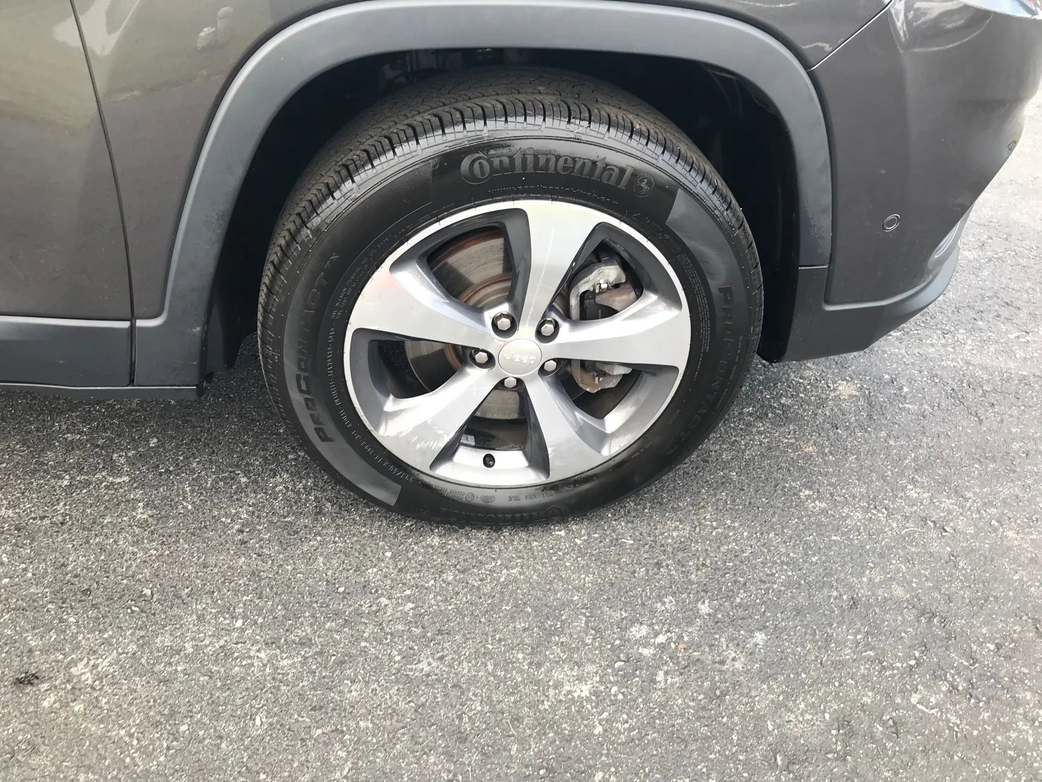 Used 2019 Jeep Cherokee Limited w/ Technology Group image 52