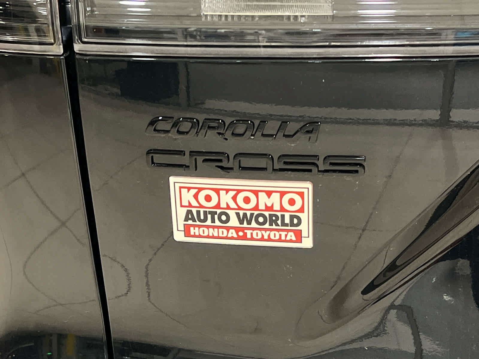 Used 2024 Toyota Corolla Cross AWD Hybrid image 7