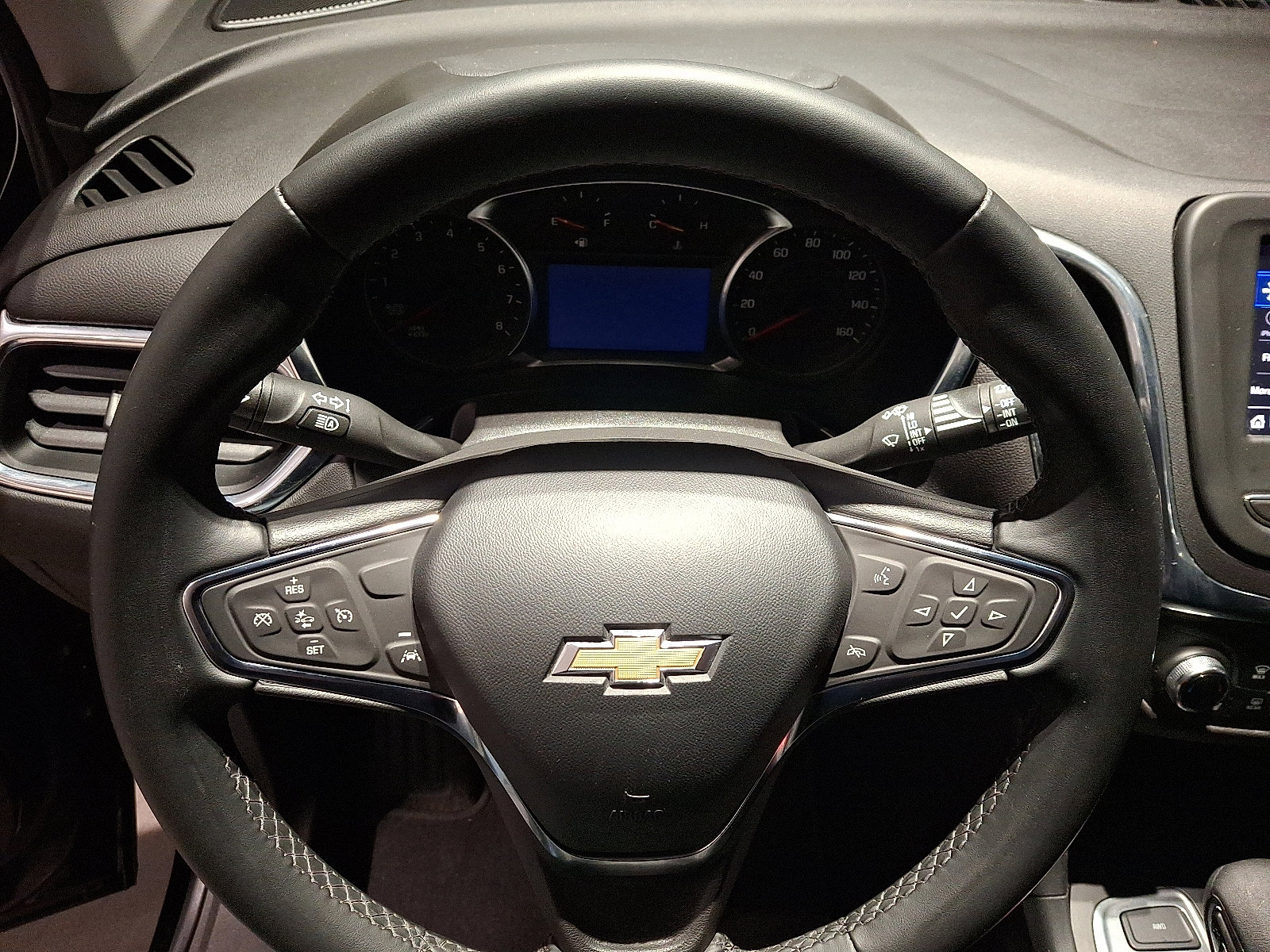 Used 2024 Chevrolet Equinox LT w/ LPO, Floor Liner Package AWD/4WD image 18