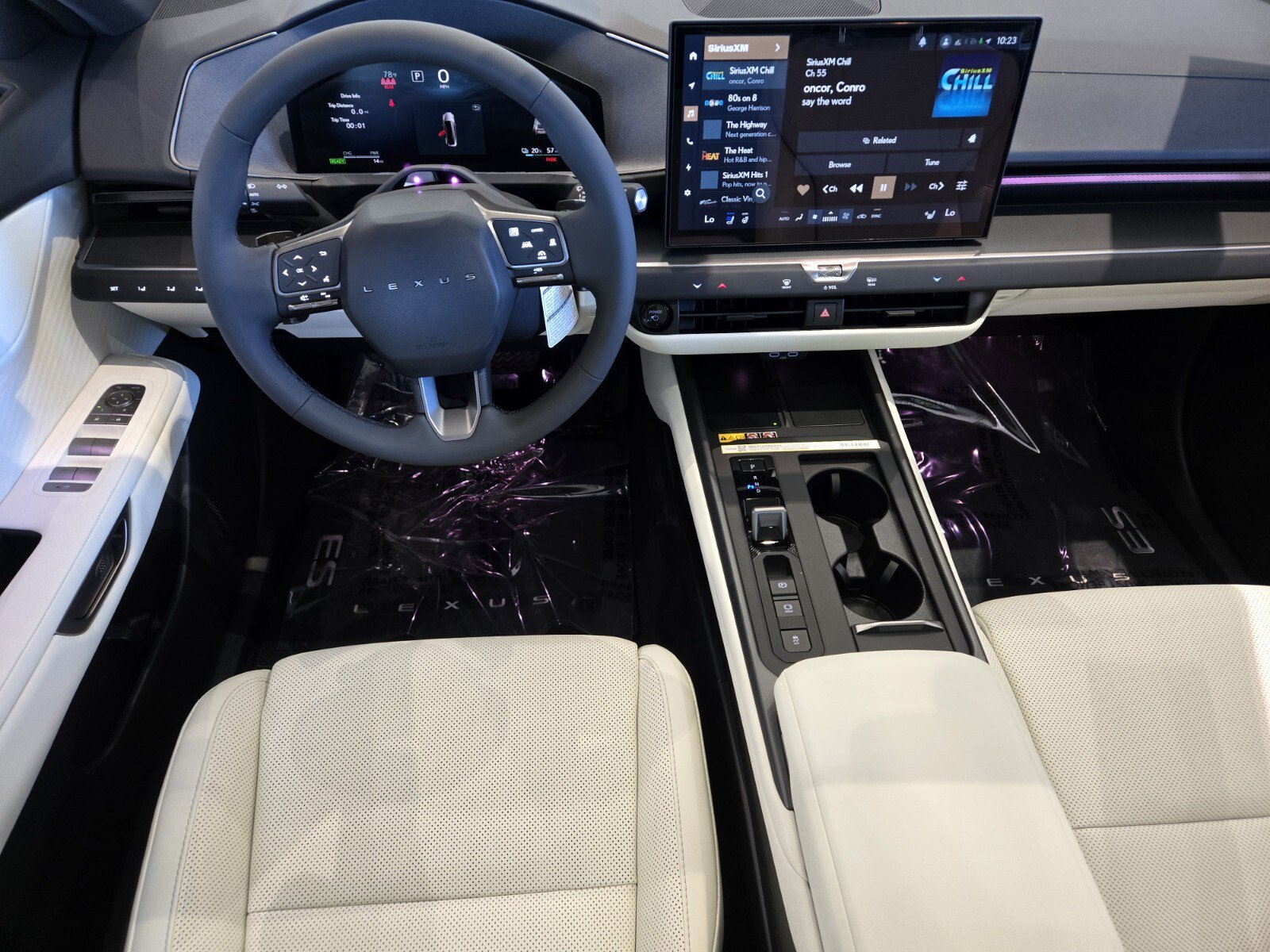 New 2026 Lexus ES 350e FWD image 8