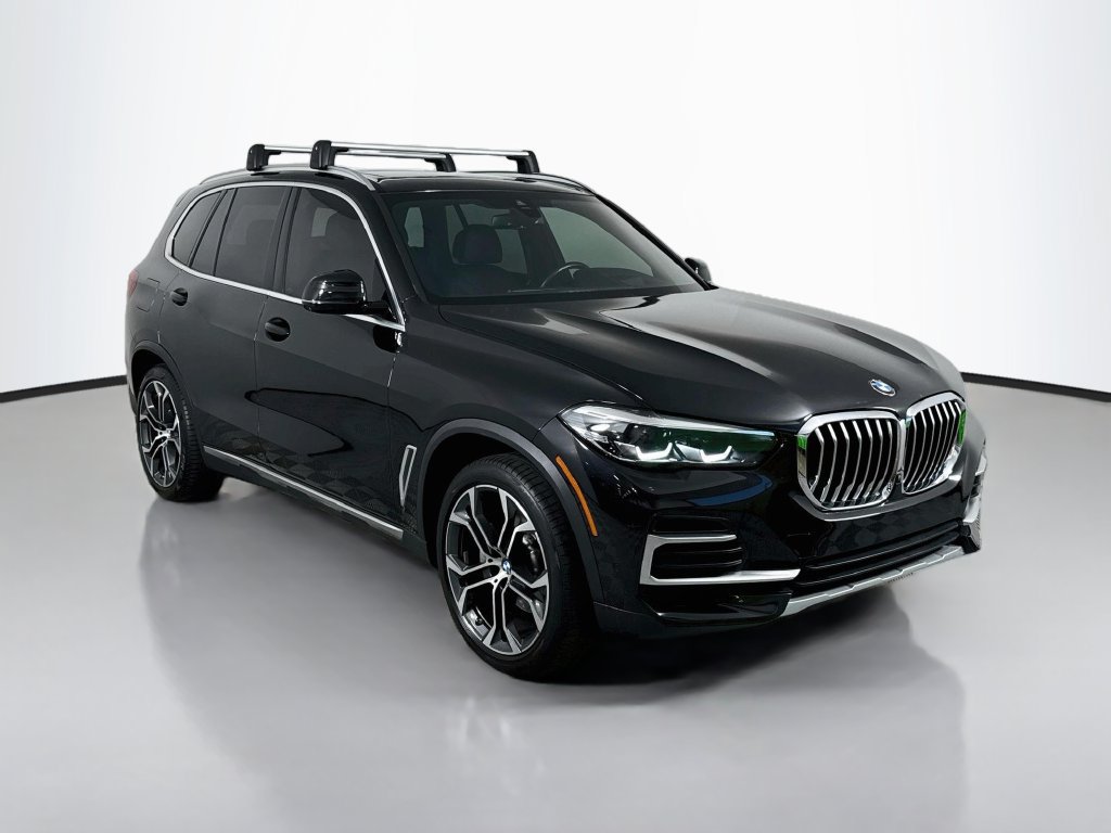Used 2023 BMW X5 xDrive40i w/ Luxury Seating Package AWD/4WD image 3