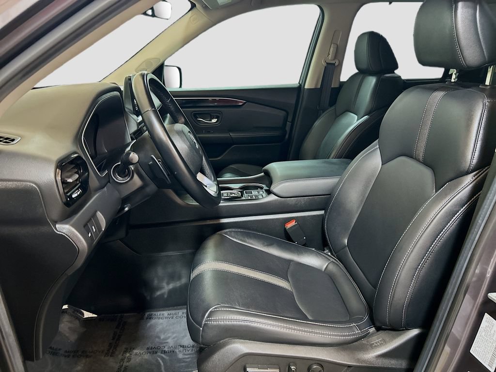 Used 2025 Honda Pilot Touring image 20