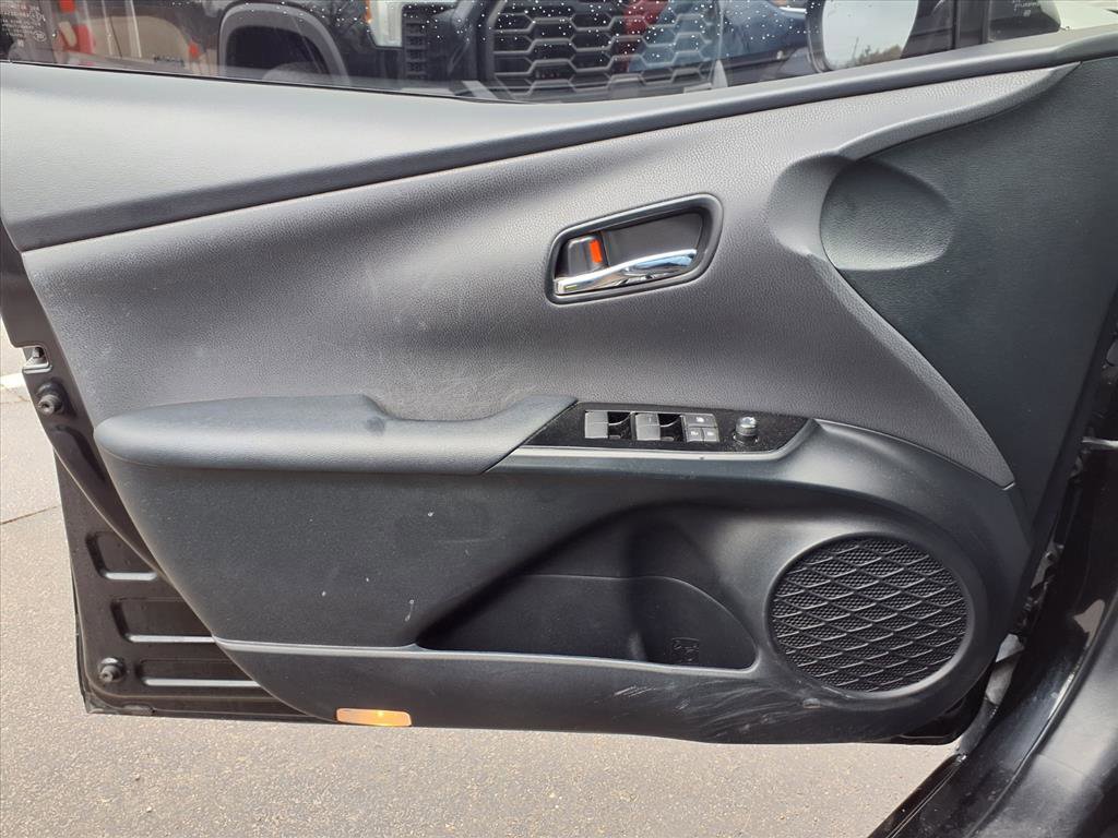 Used 2022 Toyota Prius Limited w/ Premium Convenience Package image 22