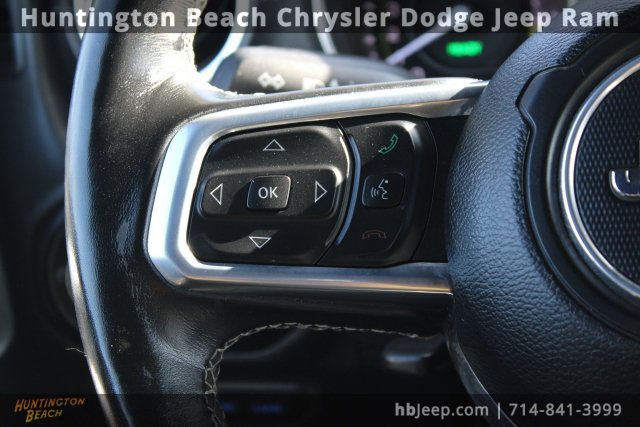 Used 2022 Jeep Wrangler Unlimited Sahara w/ Cold Weather Group image 17