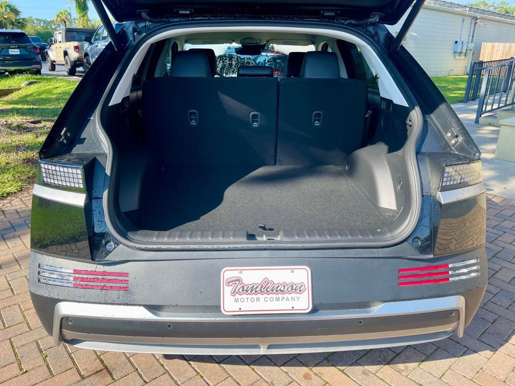 Used 2025 Hyundai Ioniq 5 SEL image 5