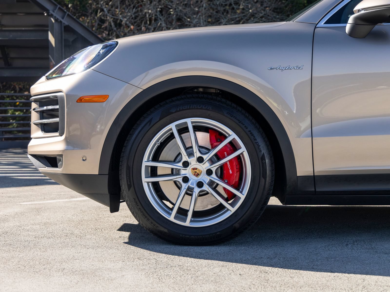 Certified 2025 Porsche Cayenne S AWD/4WD image 13